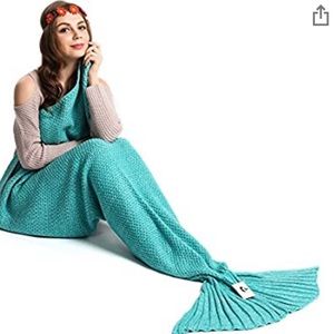 Turquoise Mermaid Tail Blanket - Brand New